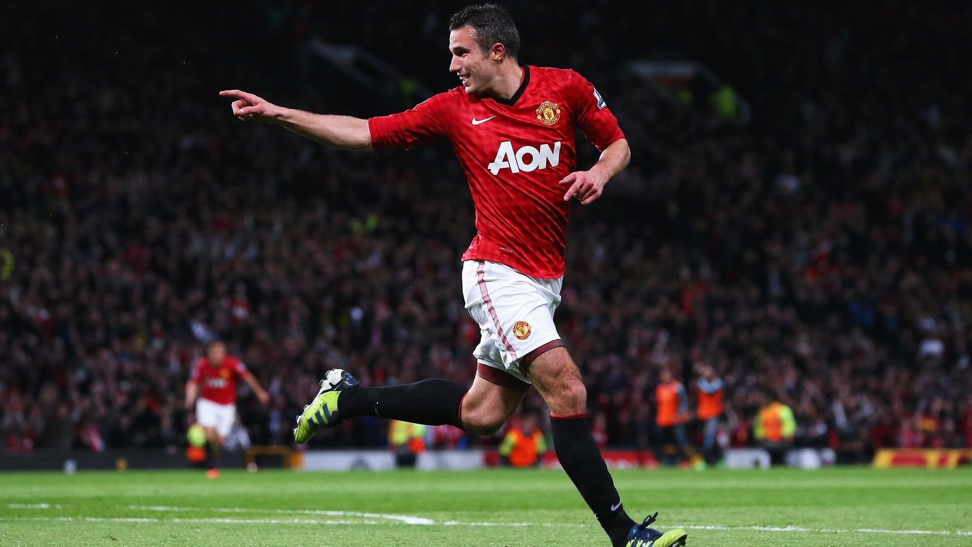 开云体育博彩-“意甲梅开二度，争冠之路坦荡前行”，意甲全场