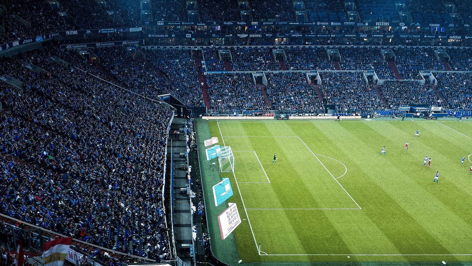 “意甲经典对决：攻防两端精彩纷呈”，意甲身体对抗